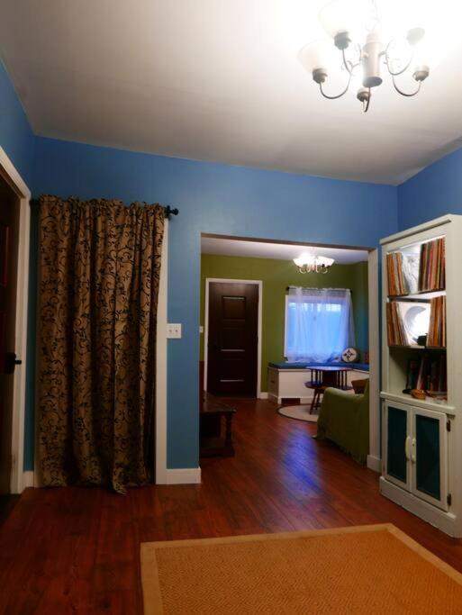 Vineyard Farmhouse With Hot Tub & Lake Views Hammondsport Dış mekan fotoğraf